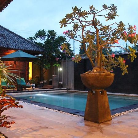 Gili Exotic Villa Gili Trawangan Exterior photo